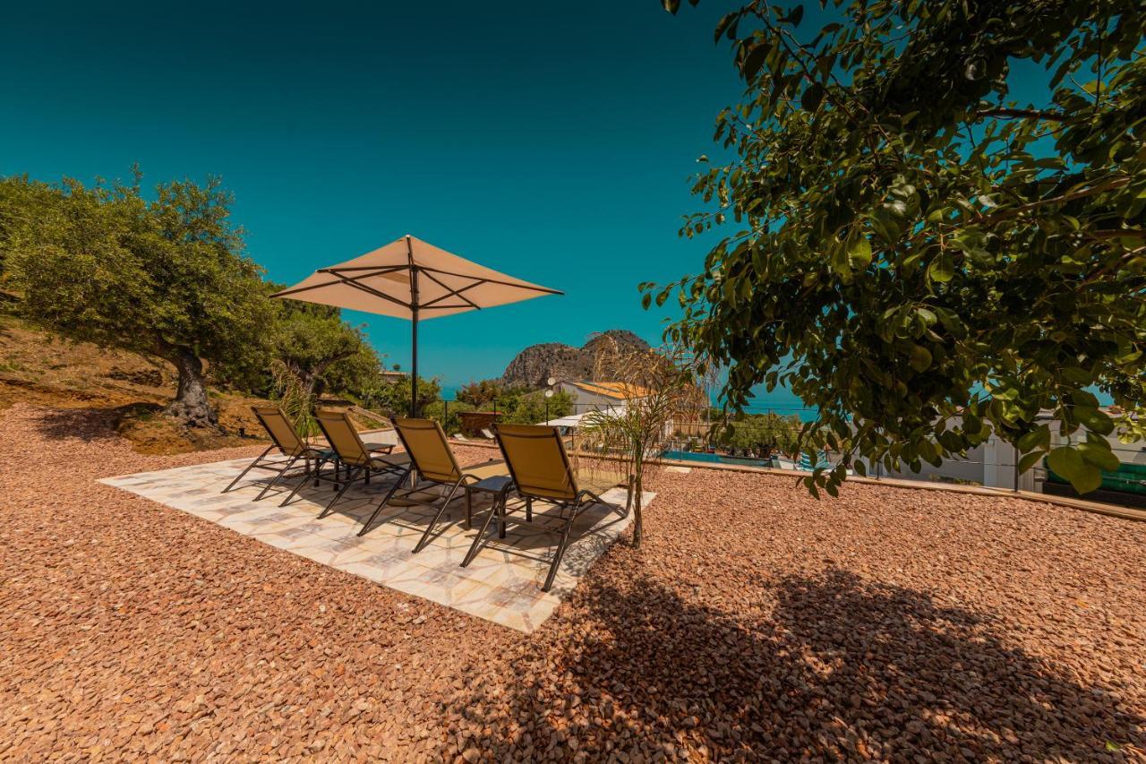 Villa Toto Resort 切法卢 外观 照片