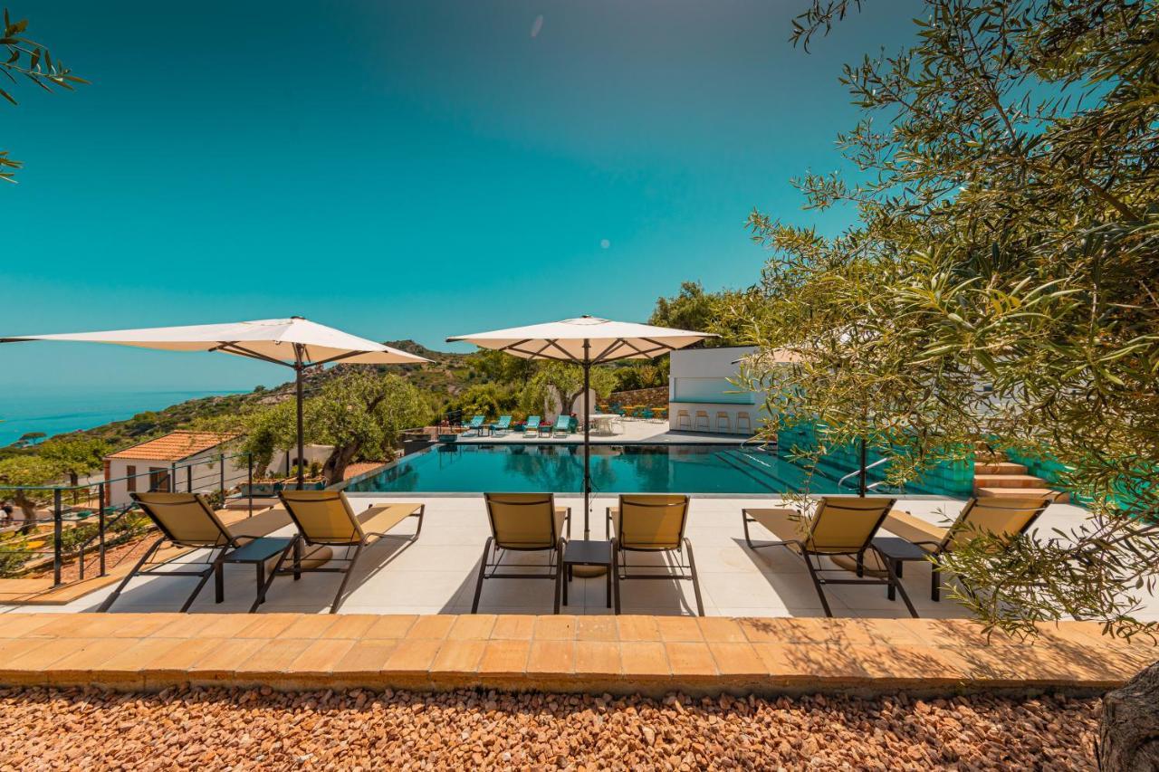 Villa Toto Resort 切法卢 外观 照片