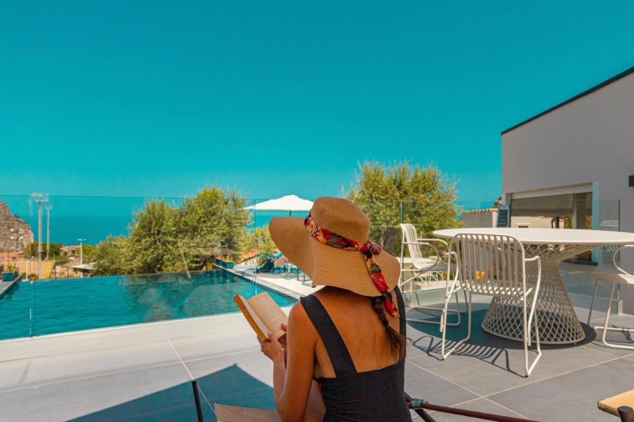 Villa Toto Resort 切法卢 外观 照片