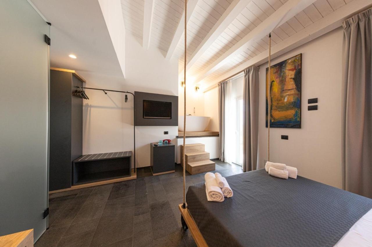 Villa Toto Resort 切法卢 外观 照片