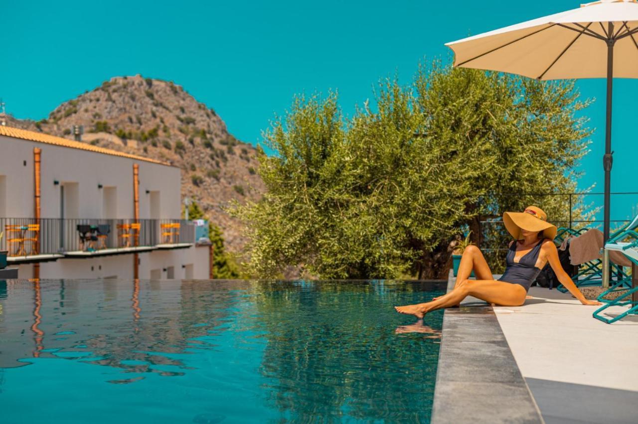 Villa Toto Resort 切法卢 外观 照片