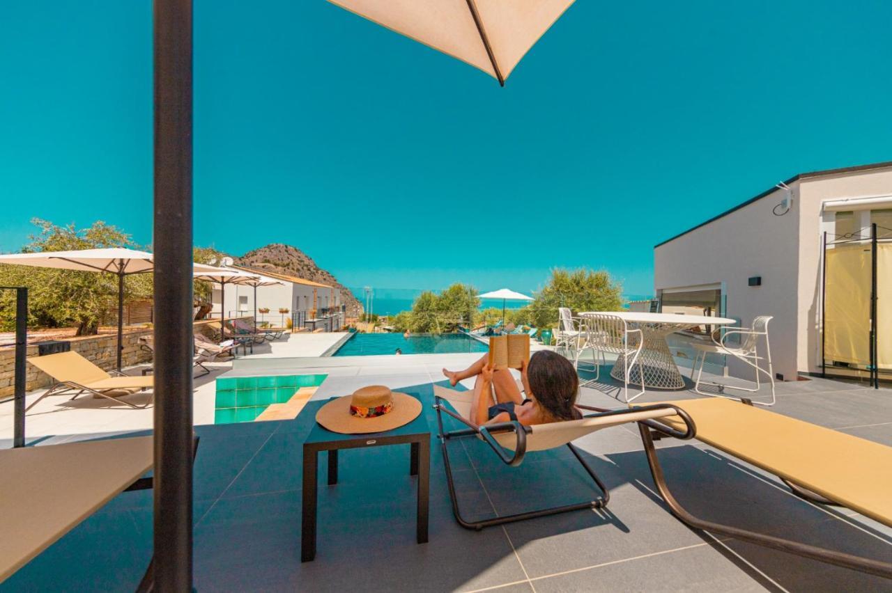Villa Toto Resort 切法卢 外观 照片