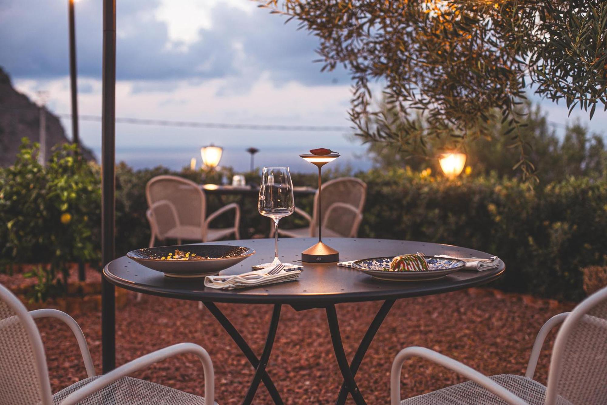 Villa Toto Resort 切法卢 外观 照片